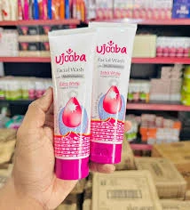 Ujooba Extra White Face Wash